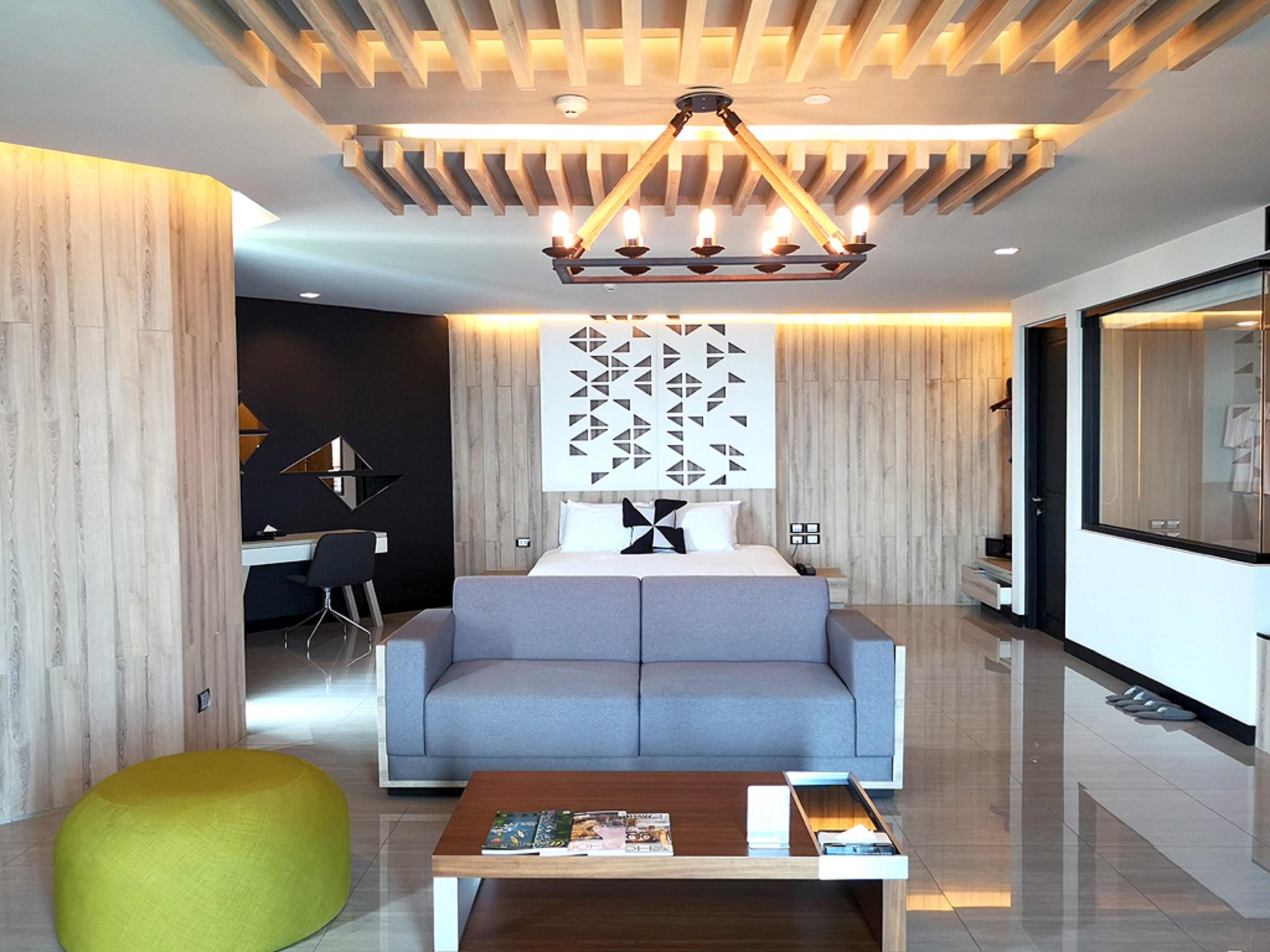 Tsix5 Phenomenal Hotel Паттайя Экстерьер фото